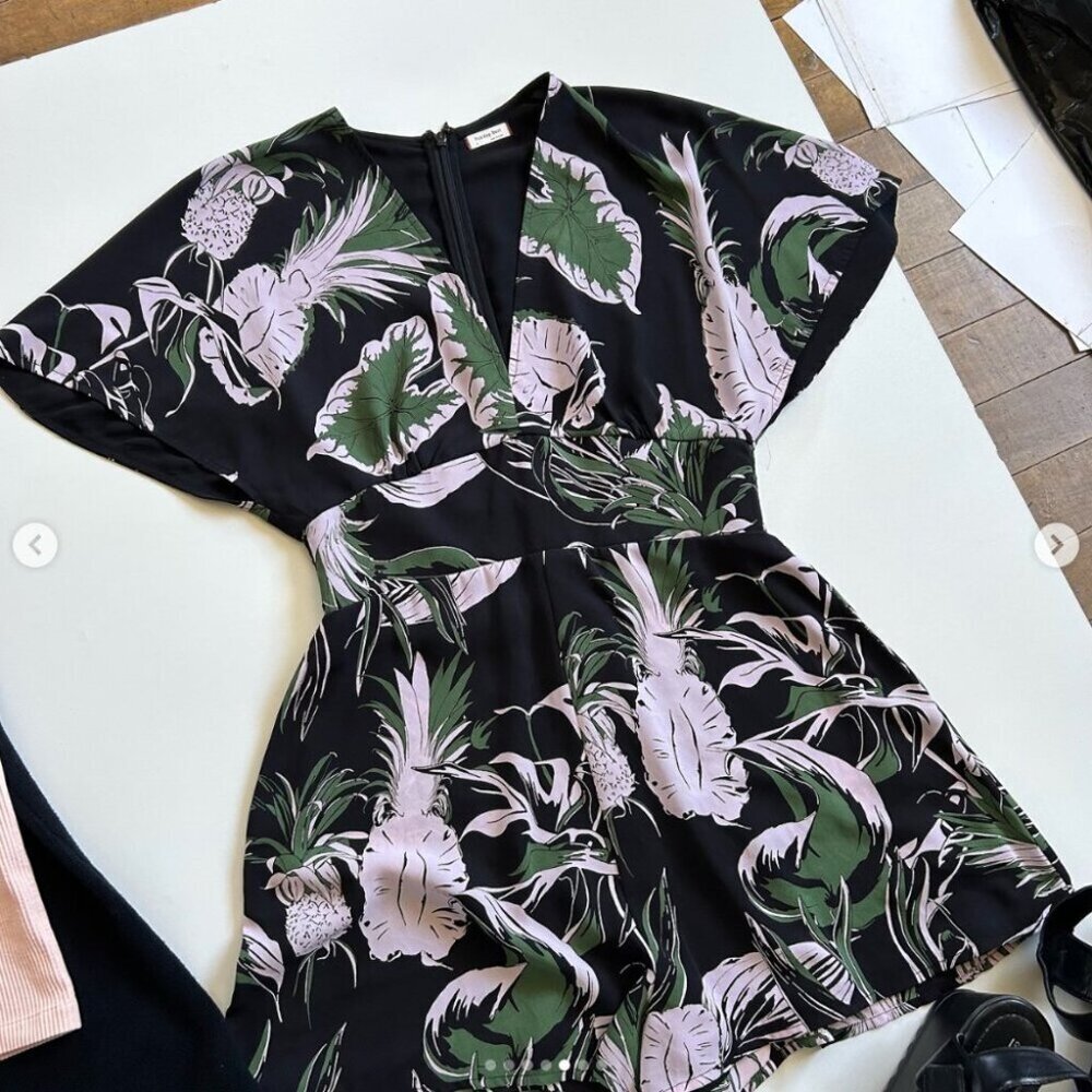 Aritzia Sunday Best  Palm Leaf Romper Size 10